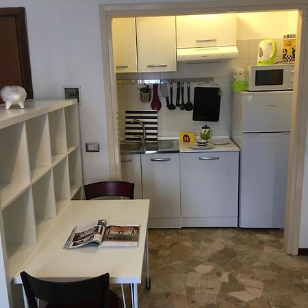Mauro'S Studio Apartment มิลาน ภายนอก รูปภาพ